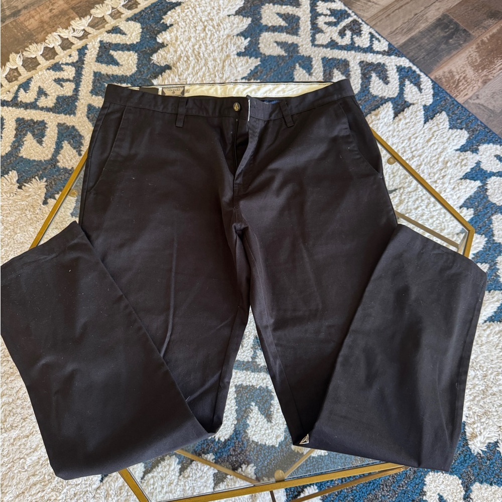 Volcom Men's Black Pants Size 38x32 - Picture 2 of 2